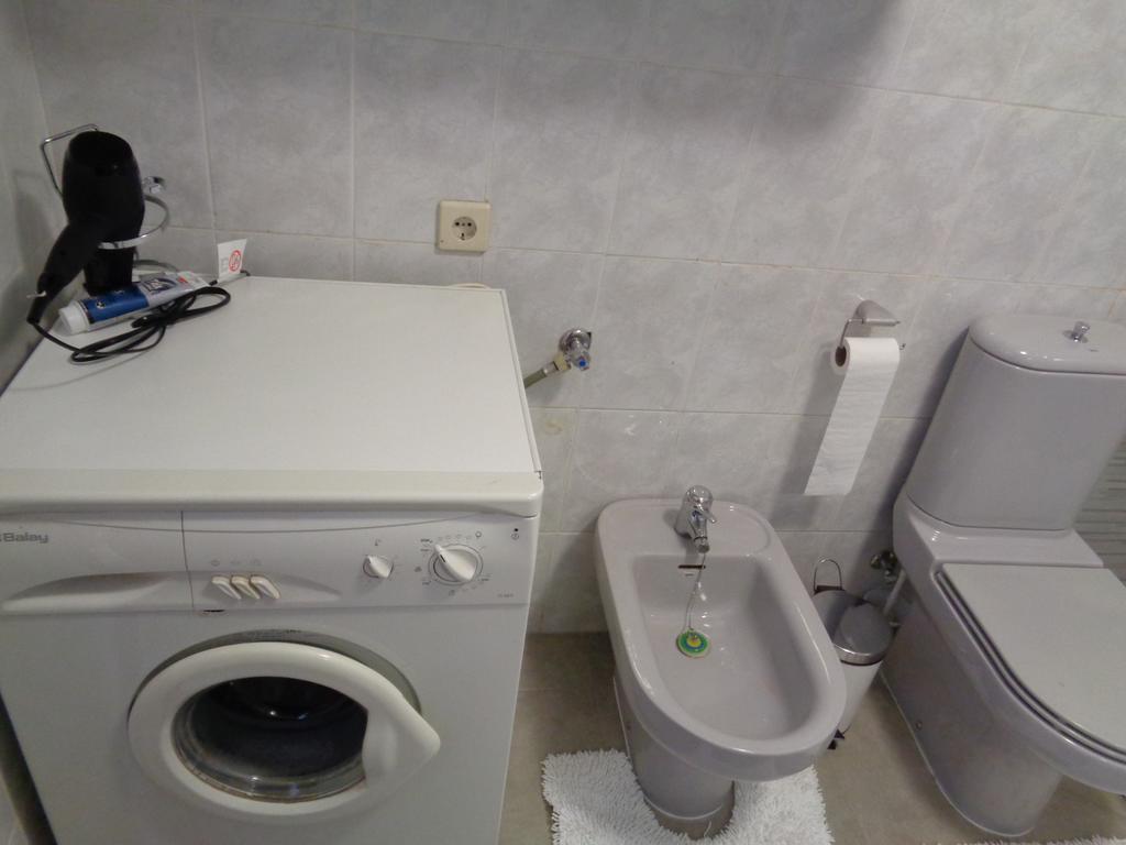 Apartamento Los Fresnos Gijon Bagian luar foto